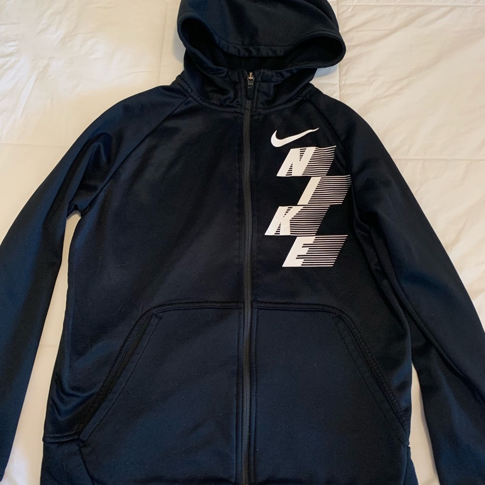 Nike Black Hooded Full-Zip Therma Drift Jacket with White Logo